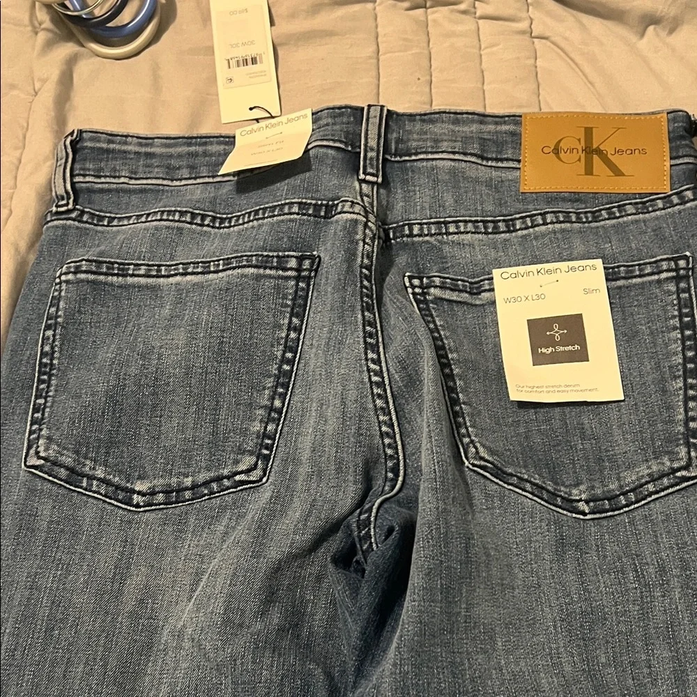 Calvin Klein Men's Slim Straight Jeans - Medium Blue - Picture 4 of 5